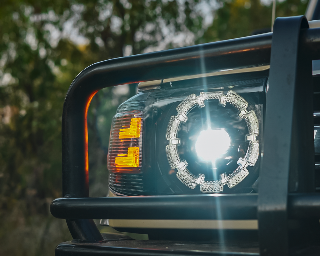 Toyota Land Cruiser Head Light
